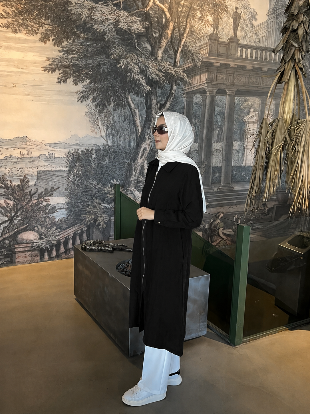 Fermuarlı Yakalı Ara Boy Kap