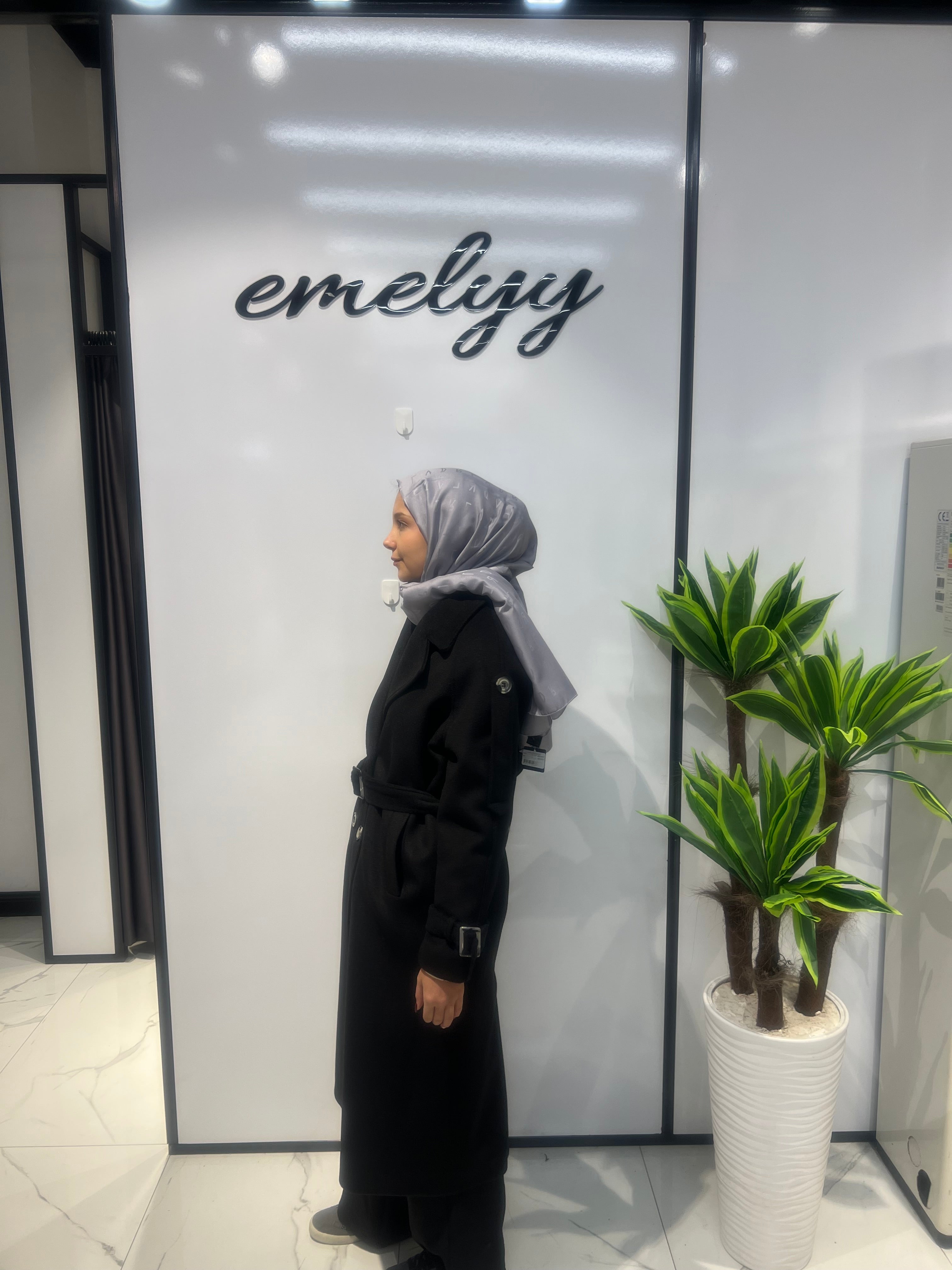 Kaşmir Kaban Apolet Ve Pelerin Detaylı