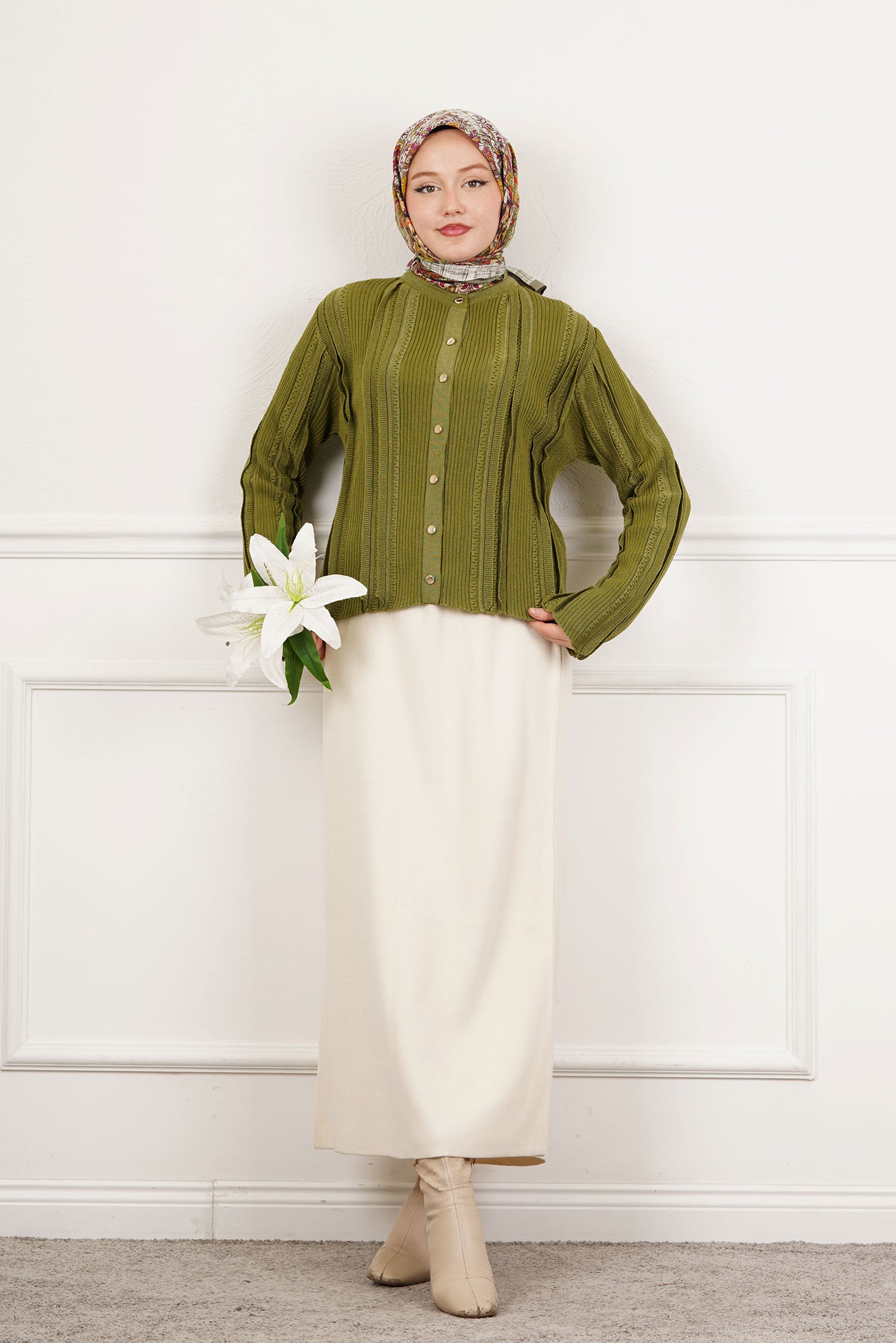 Simli Etek Üstü Hırka