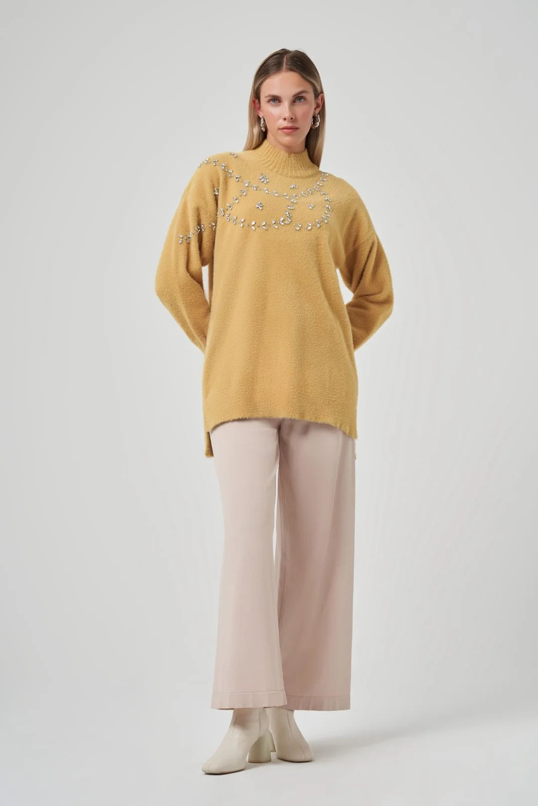 Nuss 7002 Ön Taş İşlemeli Angora