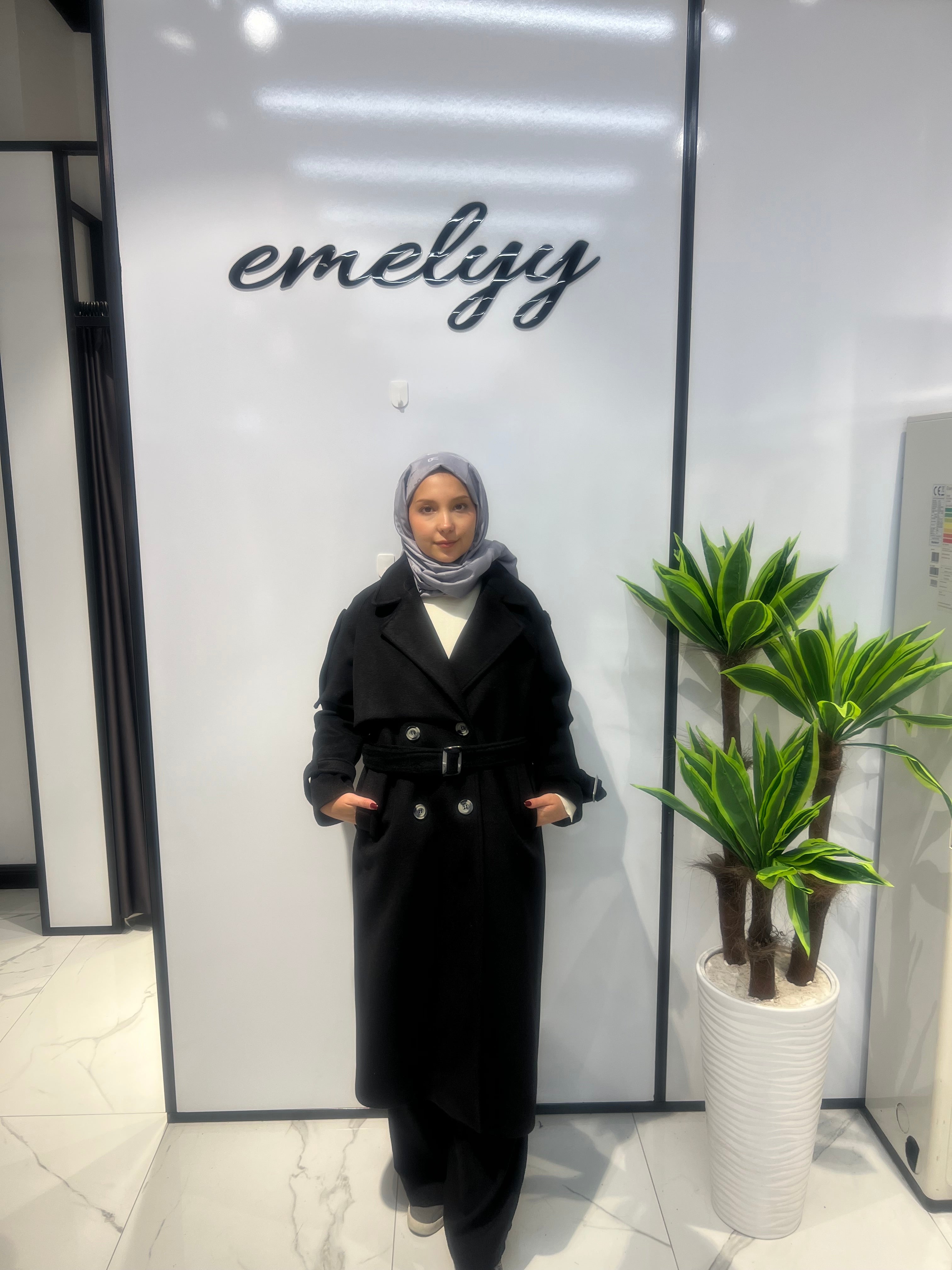 Kaşmir Kaban Apolet Ve Pelerin Detaylı