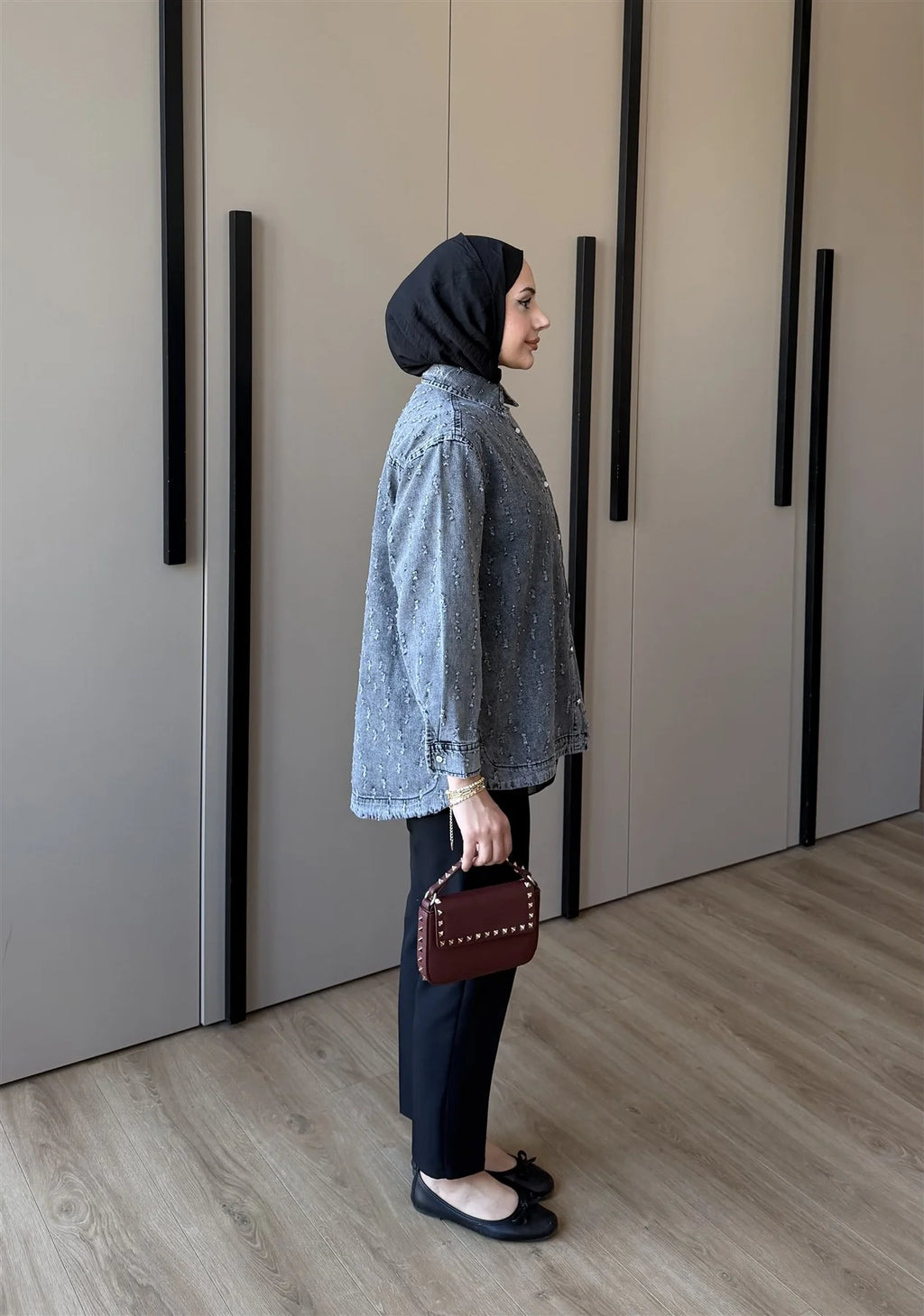 Desenli Ve Taşlı Denim Gömlek