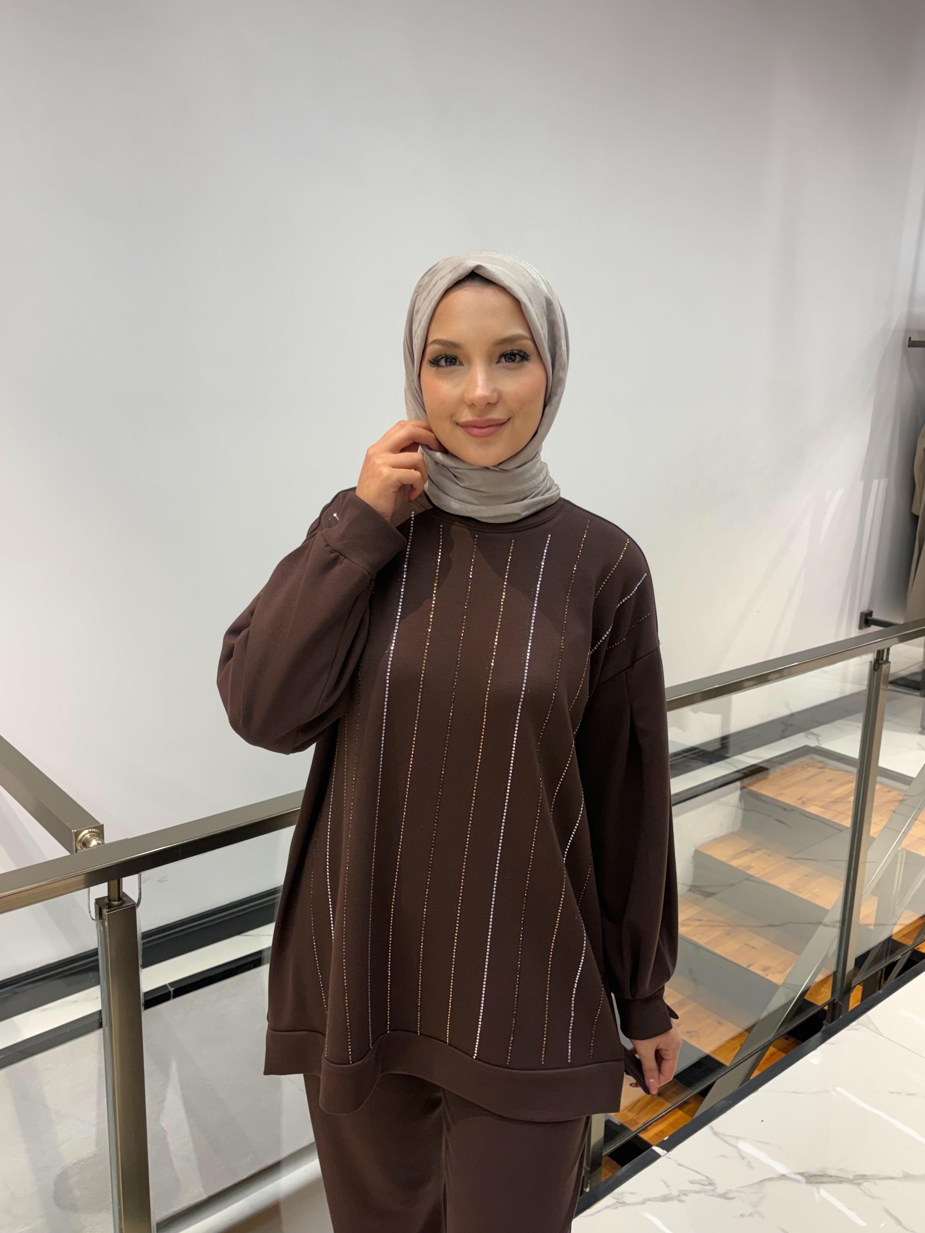 Taşlı Işıltılı Takım