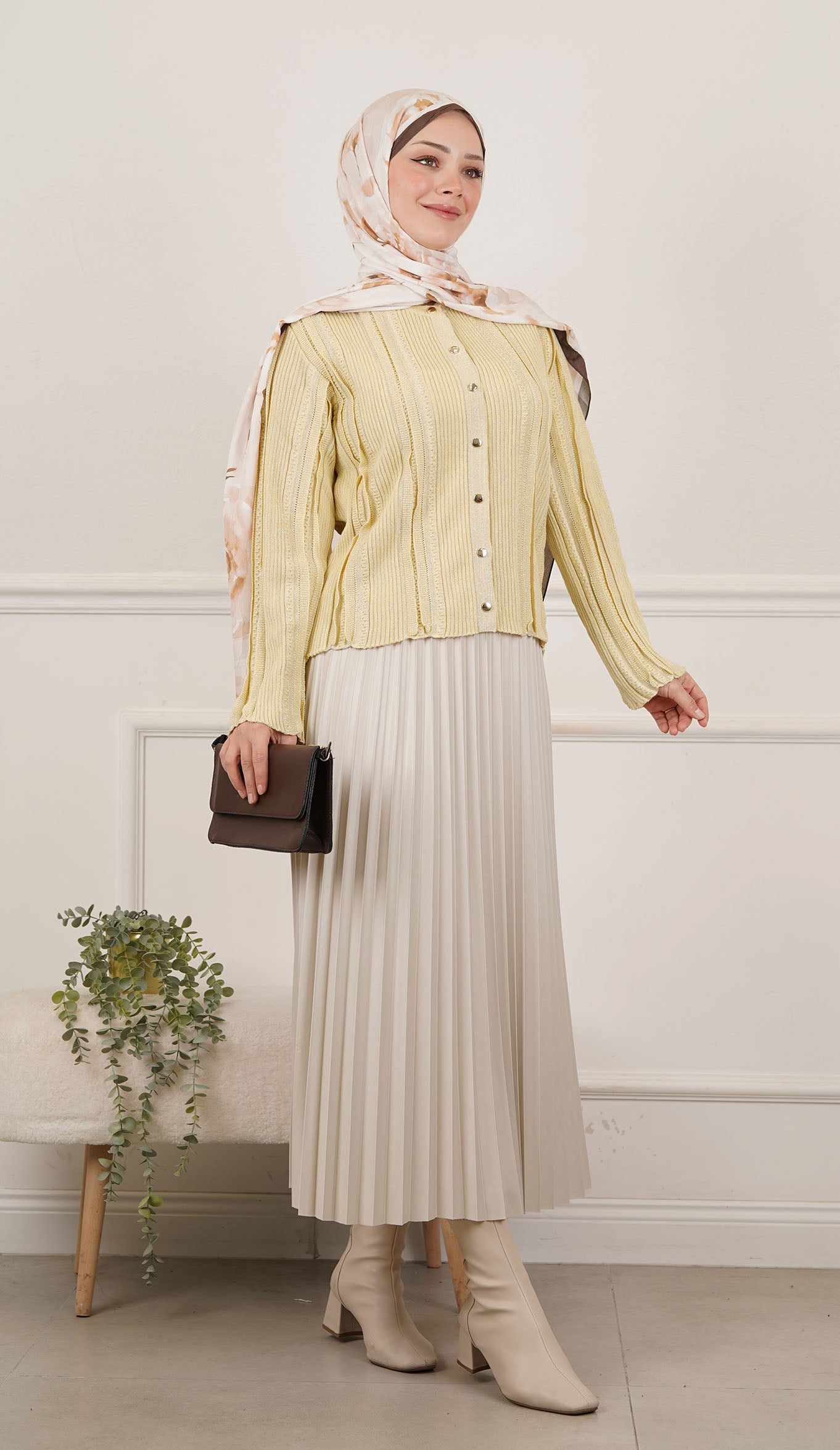 Simli Etek Üstü Hırka