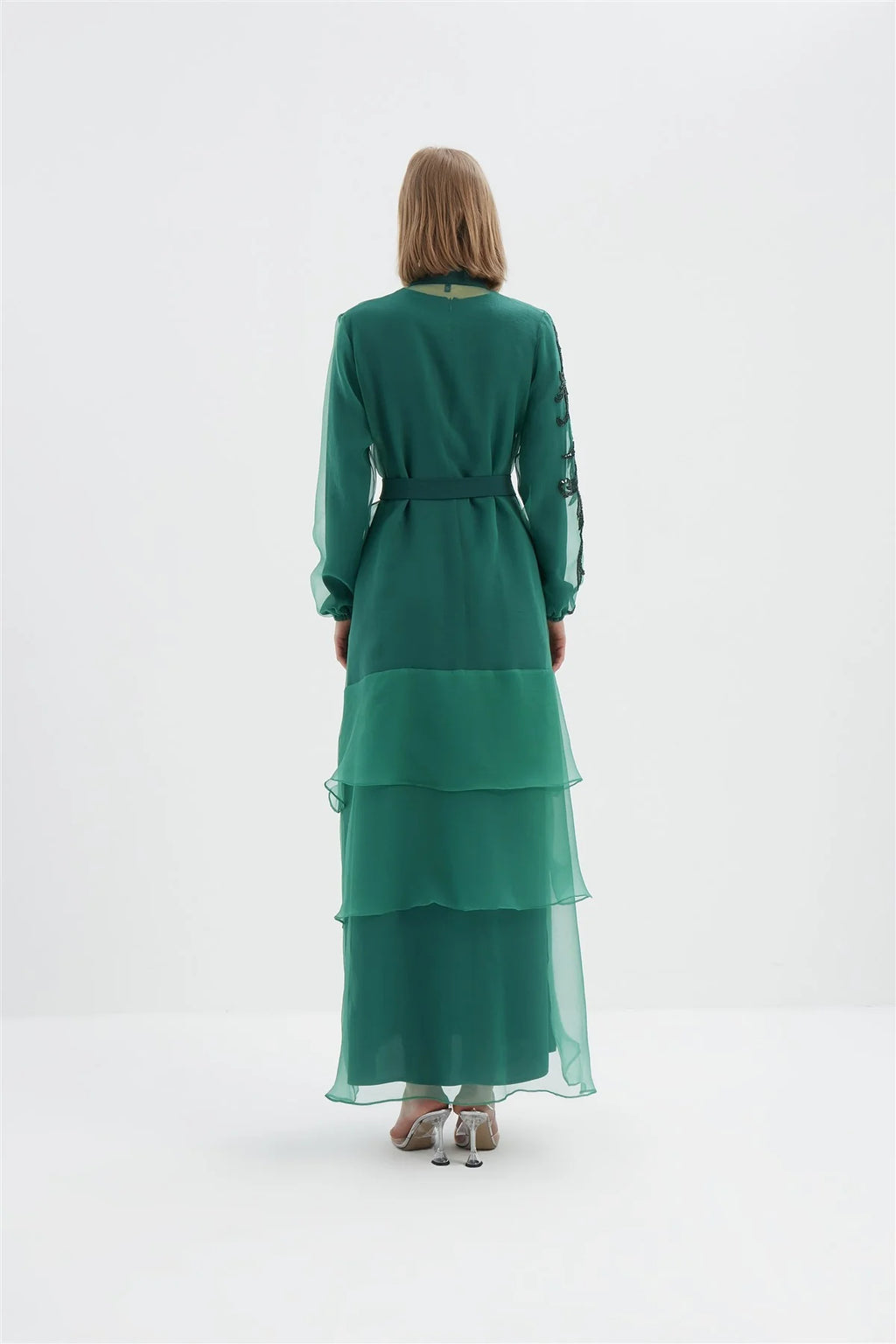 Kat Kat Tüllü İşlemeli Abaya