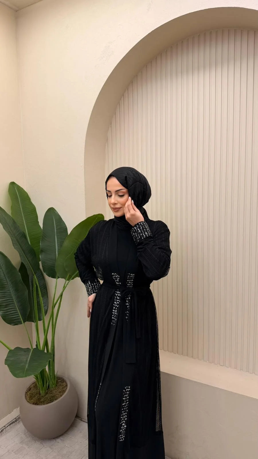 Şerit Taşlı Abaya