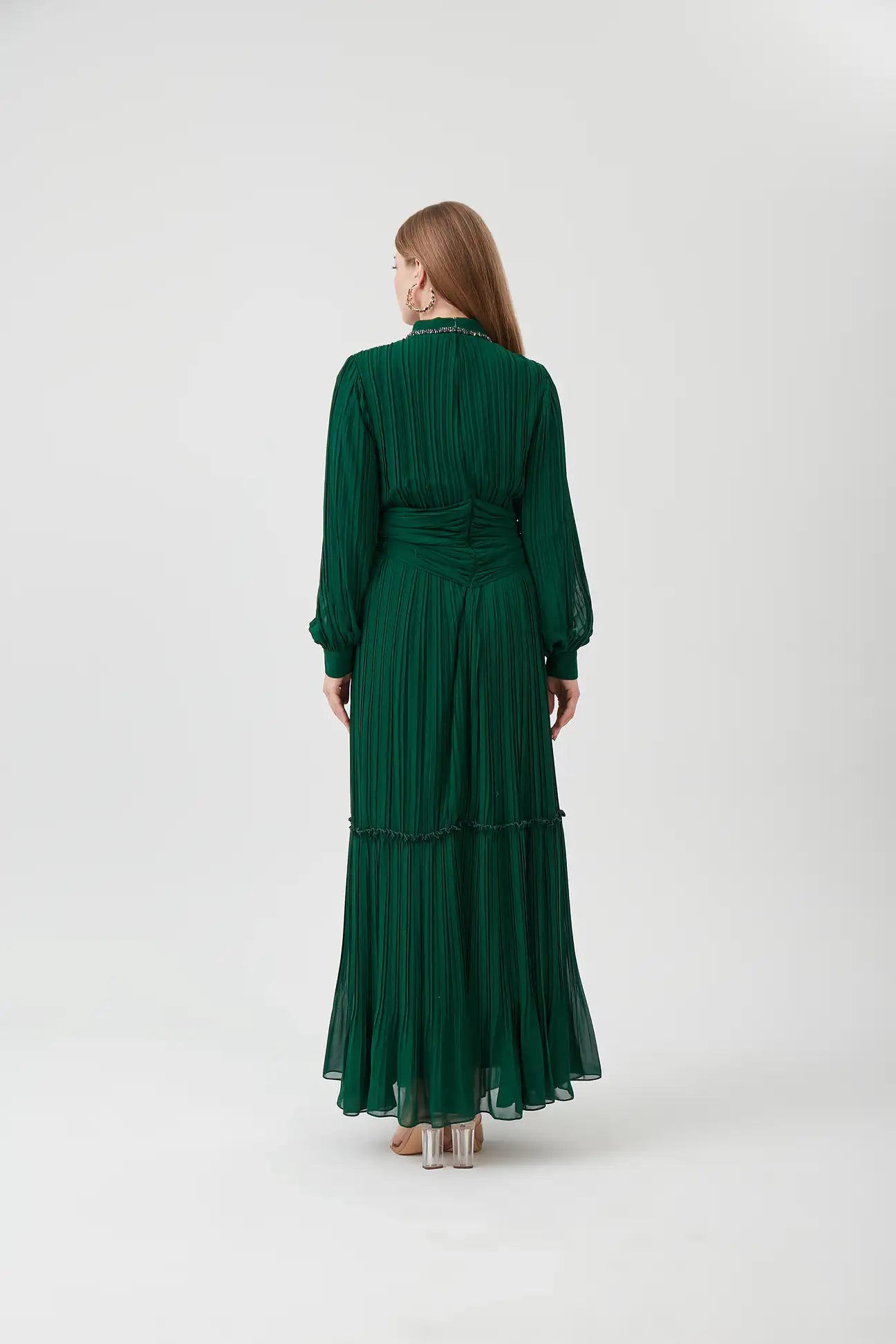 Yakası Taşlı Model Elbise