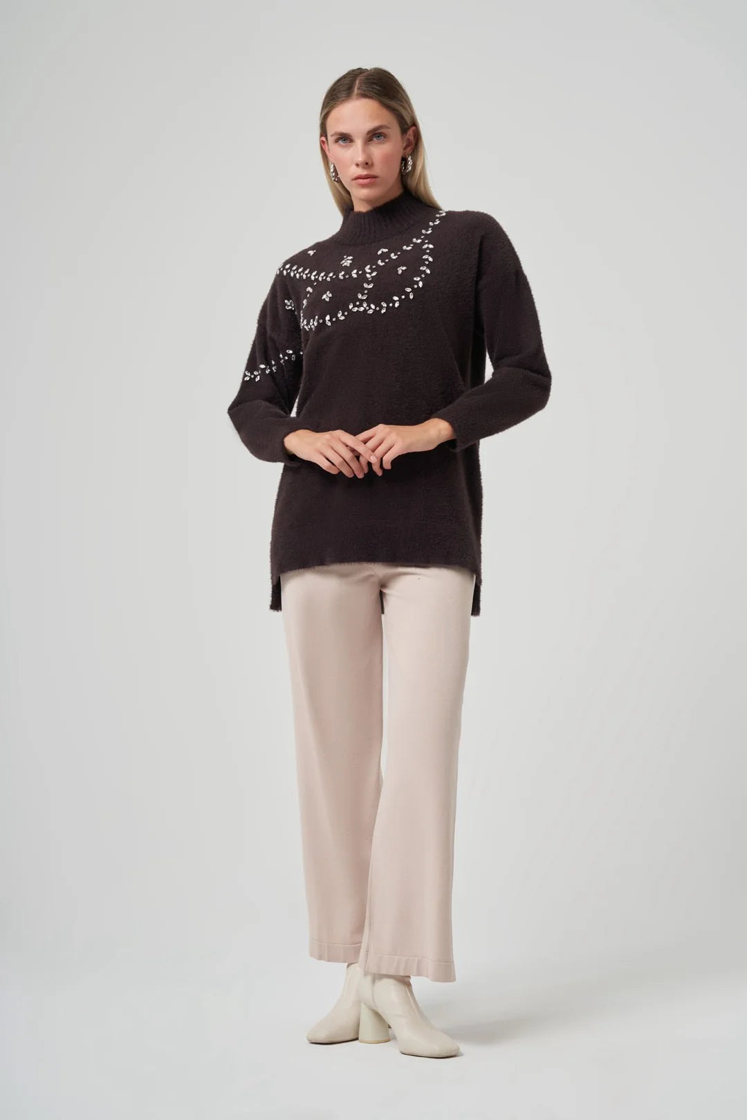 Nuss 7002 Ön Taş İşlemeli Angora