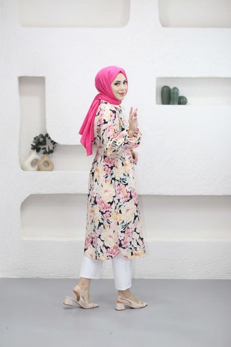 Çiçek Detaylı Tunik