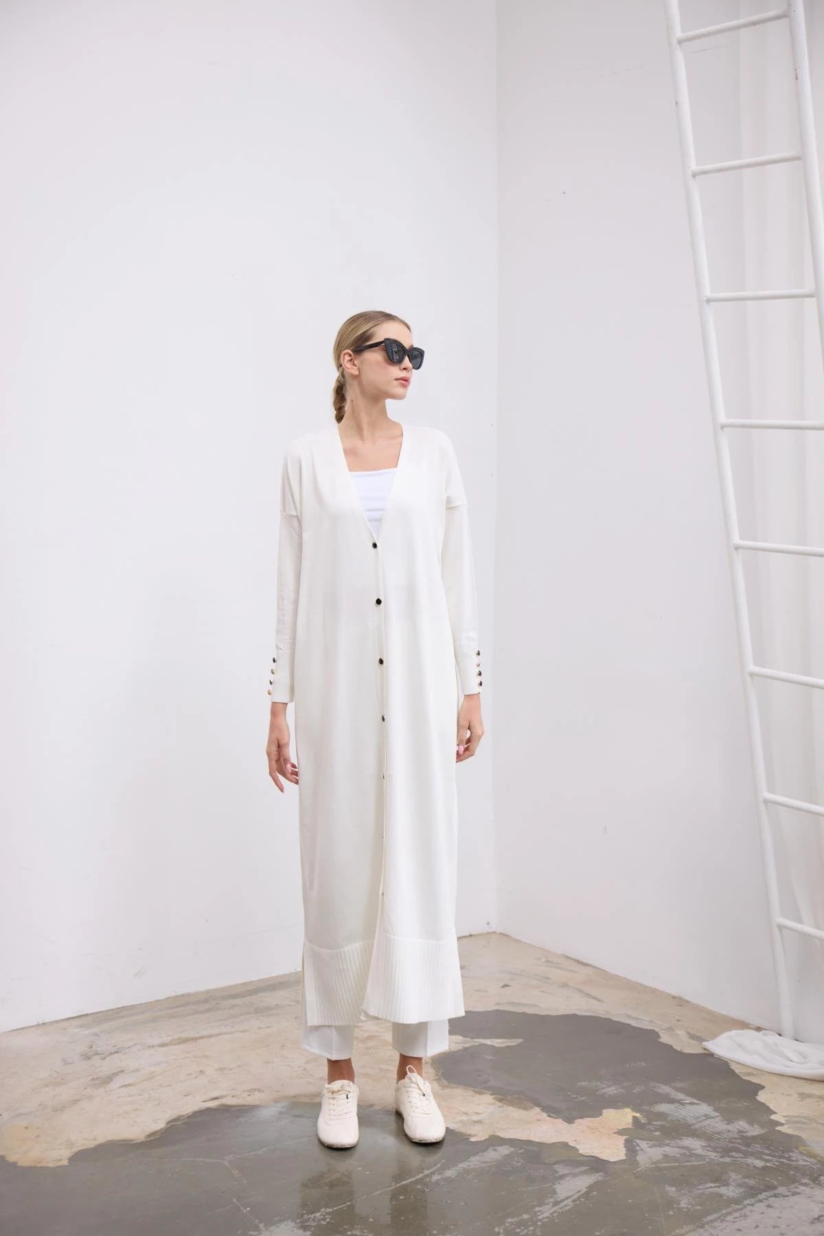 V Yaka Tam Boy Hırka