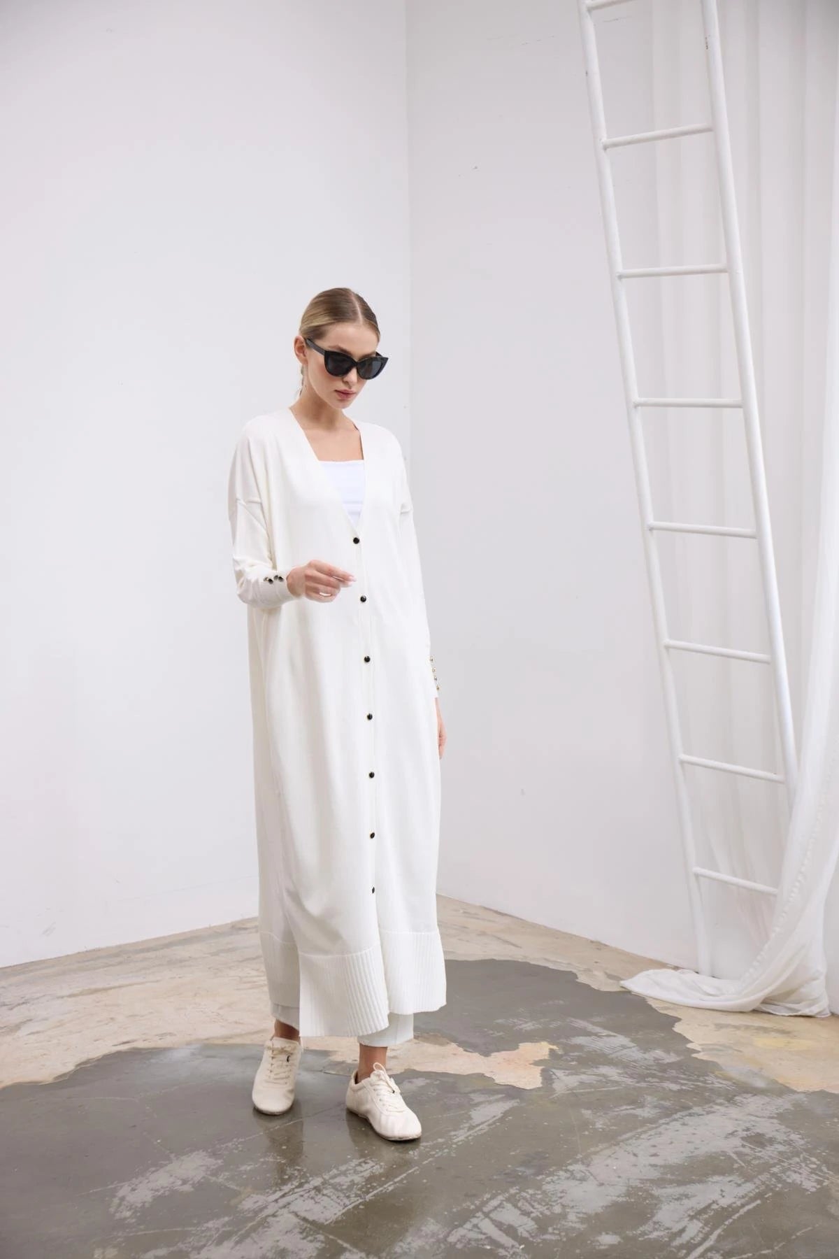 V Yaka Tam Boy Hırka