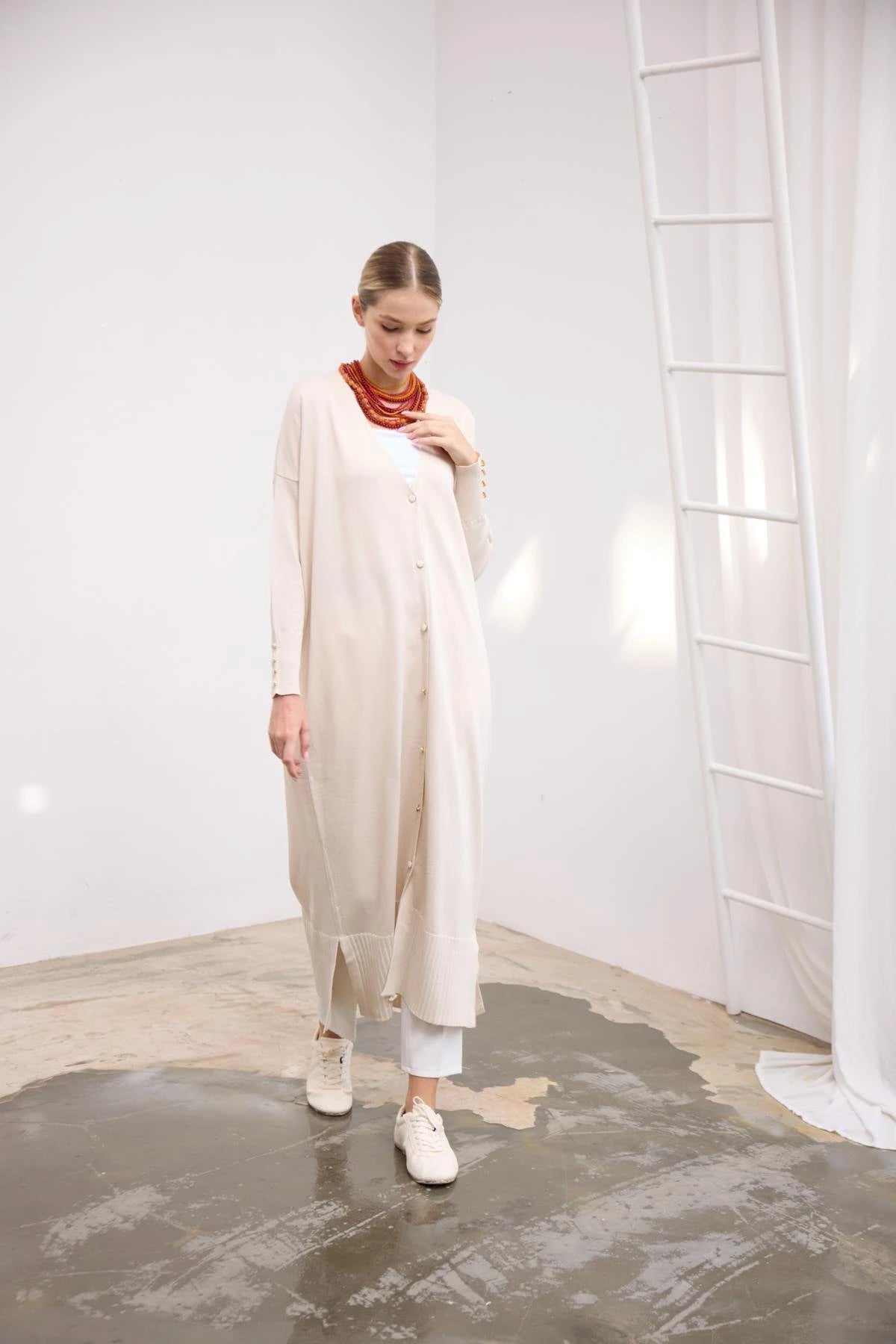 V Yaka Tam Boy Hırka