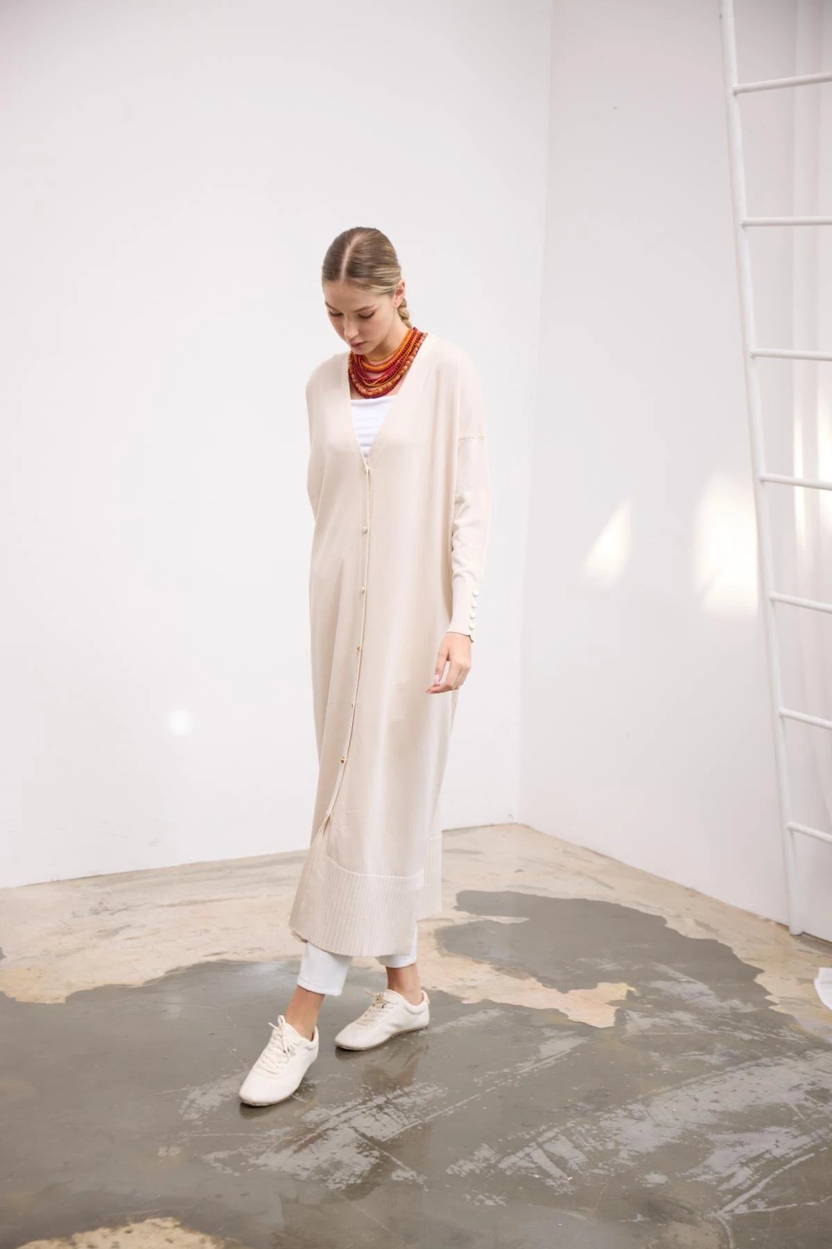 V Yaka Tam Boy Hırka