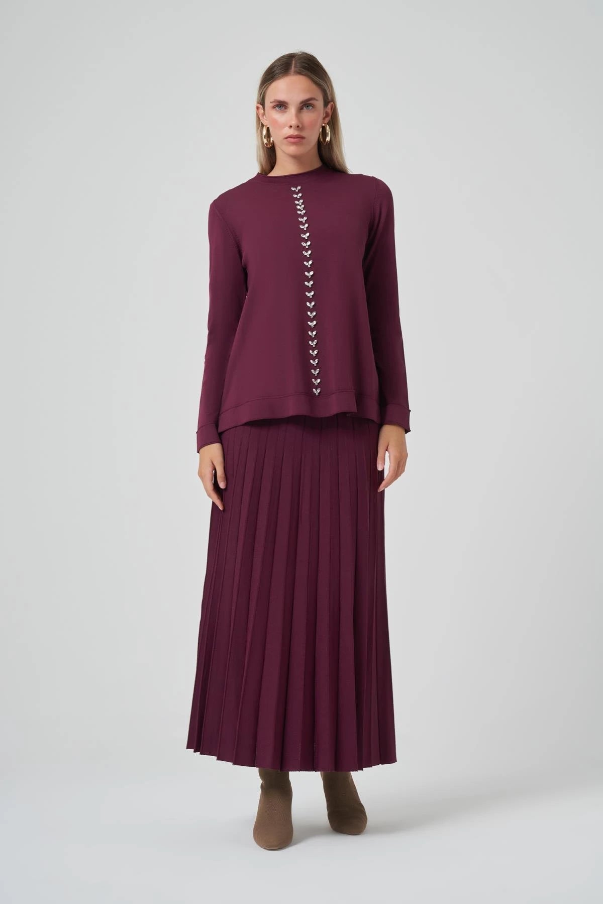 Nuss Taşlı Merserize Takım