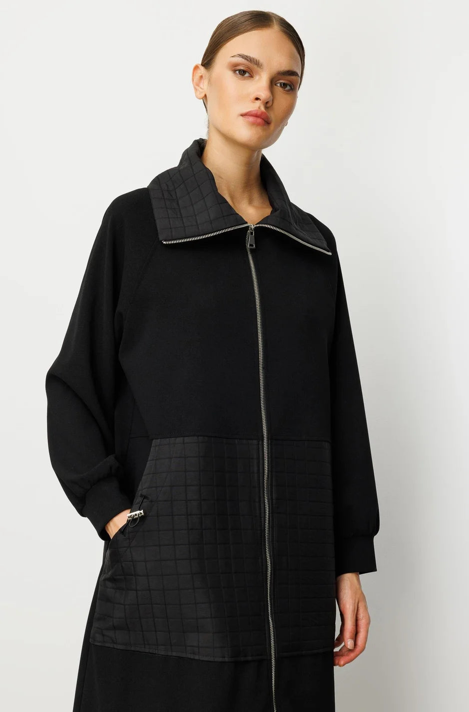 Micca Kare Jakar Kapitone ve Krep Doku Mix Astarlı Mevsimlik Spor Trench Kap